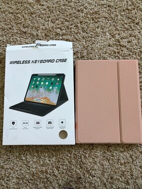 Wireless Keyboard Tablet Case - Pink
